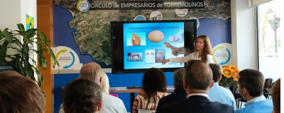 Se celebra el 1º Desayuno CET en la sede con una interesante charla de la Dra. Desiree González