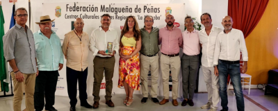 La Federación malagueña de Peñas premia al CET por colaborar en la Feria de Málaga