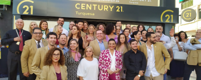 El Círculo asiste a la inauguración de la oficina CENTURY 21 Turquesa